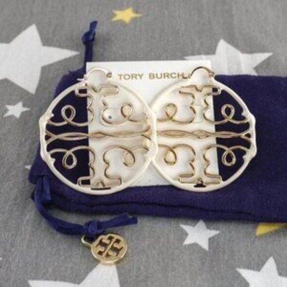 Tory Burch Twisted Miller Hoop Earrings in Tory Gold / French Cream - Picture 2 of 4